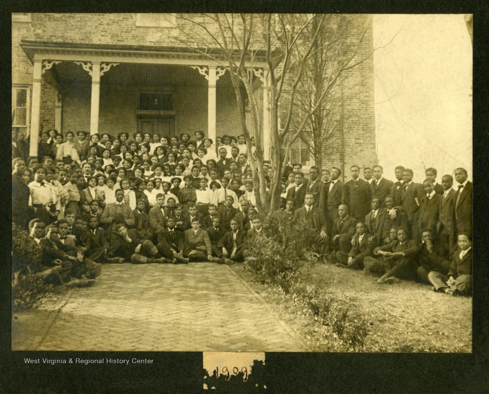 Group shot of Storer College class if 1909 in front of a building
